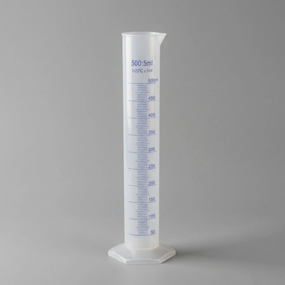 Odměrný válec 500 ml plastový se stupnicí / odměrka