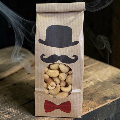 Nutworld Kešu uzené pro muže s knírem 180 g