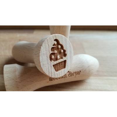 ArtWoodenCorner Dřevěné razítko muffin puntík