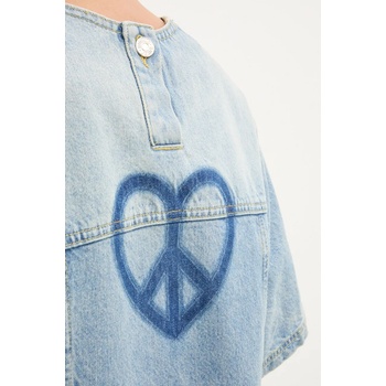 Moschino Jeans Дънкова рокля Moschino Jeans в синьо къса с уголемена кройка A0415 8720 (0415.8720)