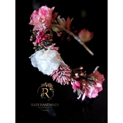 Radi handmade Диадема с бели и тъмно розово-цикламени рози (883)