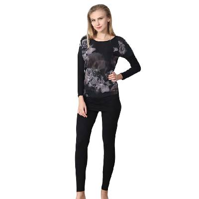 Дамски домашен комплект в черно със сиви рози