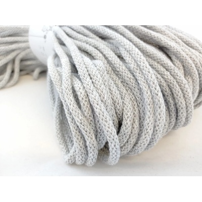 YarnMellow Bavlněná šňůra Berry 3mm Světle šedá (Bavlněná háčkovací šňůra 100 m YarnMellow Berry 3mm Světle růžová vhodná pro macramé, pletení a háčkování. Pletená, bavlněná šňůra vhodná na výrobu kab