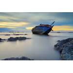 DIMEX ART Флизелинов фототапет останала рибарска лодка 375 x 250 см