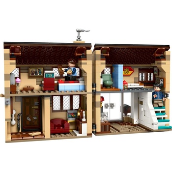 Image 1 of LEGO® Harry Potter™ - Privet Drive: Aunt Marge's Visit (76451)
