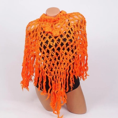 Плетено пончо с ресни в оранжев цвят