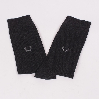 Мъжки чорапи в графитено-сив цвят с бродерия