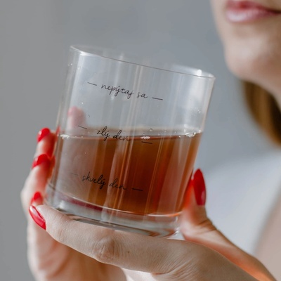 Bella Rose Sklenice na whisky Nepýtaj sa SK čirá barva sklo 250 ml
