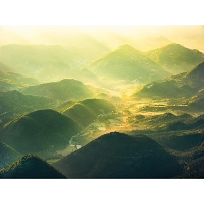 Komar Vliesová fototapeta The Shire rozměry 200 x 150 cm