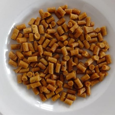 Salač Tyčinka s lososom mini 100 g