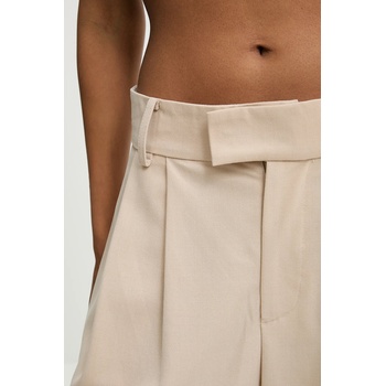 Answear. LAB Къс панталон с вълна Answear. LAB в бежово с изчистен дизайн с висока талия (2620.HAK)