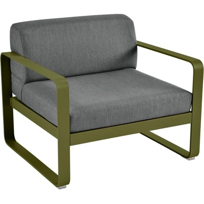 Fermob Bellevie se zelenou podnoží pesto Tmavě šedé čalouněné zahradní křeslo