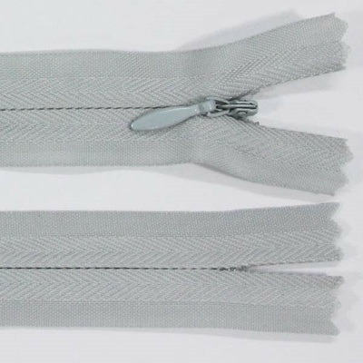 Zip skrytý 3mm délka 55cm, barva 314