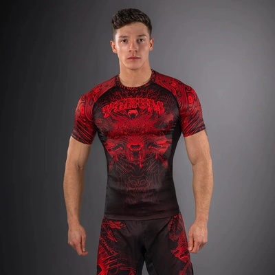 Venum - Боксова Екипировка | Официален Вносител за България Рашгард Venum Wolf Atak Short Sleeve Rashguard - Black/Red - L