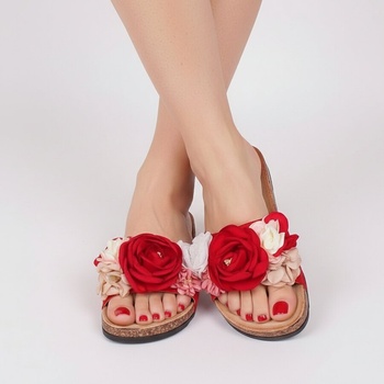 Дамски чехли в червено с красиви цветя