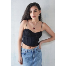 !!! Urban Outfitters čierna crop na ramienka zvlnenie