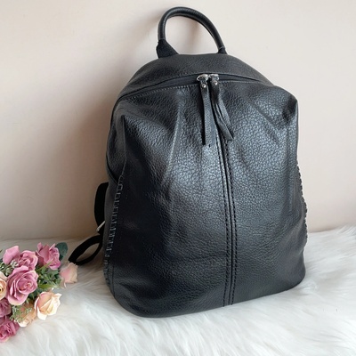 Черна Раница - Модел 2126