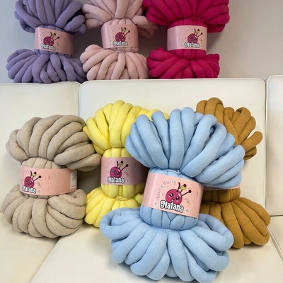 Natana Cherry Fluffy XXL priadza 1000g 25m
