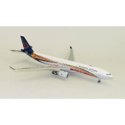 Phoenix A330-301 Brussels Airlines Red Devils Colors. With Star Alliance Logo 1:200