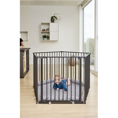 Baby Dan ohrádka Supreme Olaf Pentagon černá s matrací