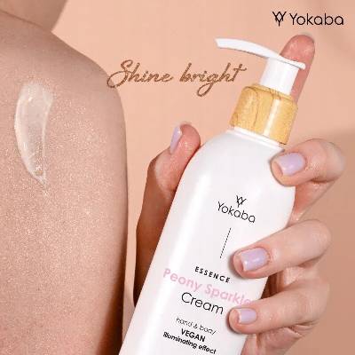 Peony Sparkle Cream Yokaba krém na ruce a tělo 230 ml