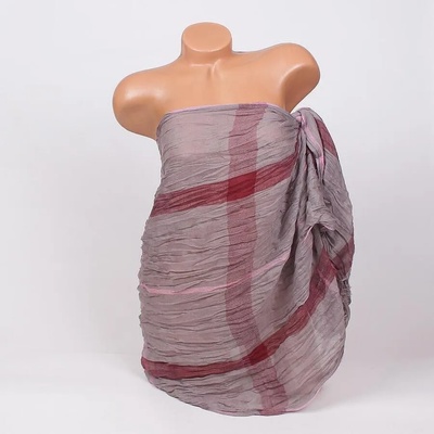 Парео за плаж в сиво на квадрати