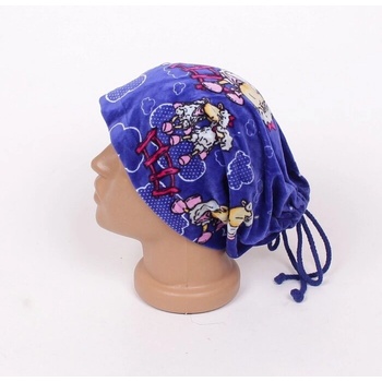 Плюшена тъмносиня шапка с цветна щампа