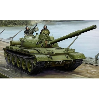 T-62 model 1975 Trumpeter 1:35