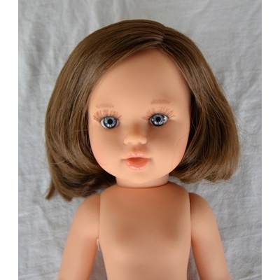 Marina & Pau holčička Marina bez oblečení tmavě hnědé vlasy Marina 40 cm
