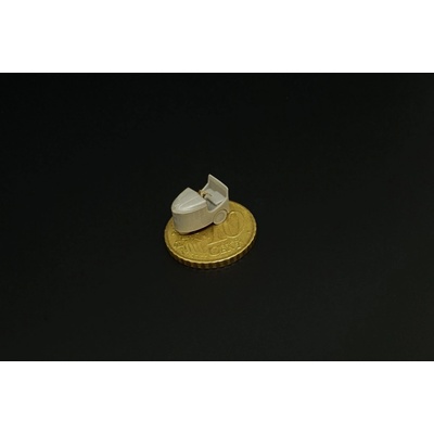 Brengun UK Flight Deck Tractor Clarkat type B Resin construction kit of U.K deck tractor 1:144