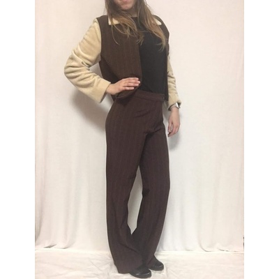 dámské kostýmy hnědá