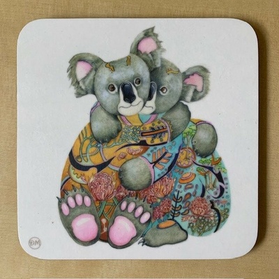 The DM Collection Tácek pod sklenici Koala Bears 9x9cm