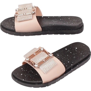 Дамски бледорозови чехли с ефектна катарама и камъчета