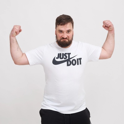 Nike s okrúhlym výstrihom