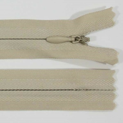 Zip skrytý 3mm délka 60cm, barva 307