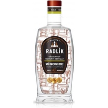 Palírna Radlík Vínovice z muškátových hroznů 45% 0,5 l (holá láhev)