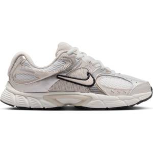 Nike Юношески обувки Nike V5 RNR Shoes Juniors - Wht/Sail