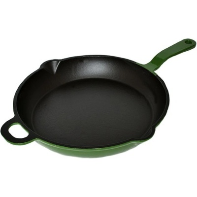 Český smalt GOURMETINA Litinová smaltovaná pánev MAGDALENA Listově zelená/black edition 28 cm