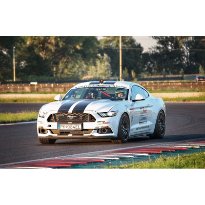 Jazda na Ford Mustang GT na okruhu