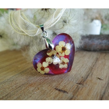 Meganflo Червено сърце с бели върбинки - медальон