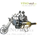 Kovový stojan na víno motorkáři