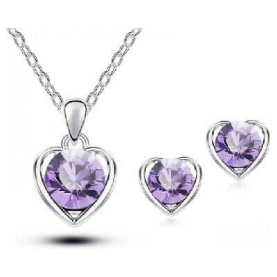 Виолетов комплект от обеци и колие