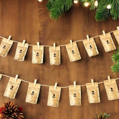 Nutworld Adventní kalendář s provázkem a kolíčky Sladký nebo slaný: ALL IN ONE