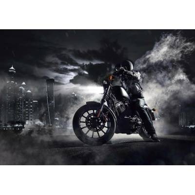 Postershop Fototapeta vliesová Motorkář v nočním městě, rozměry 254x184 cm
