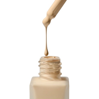 Uoga Uoga Tekutý minerální make-up a sérum s SPF20 681 Rising Moon velmi světlá barva s neutrálním podtónem 30 ml