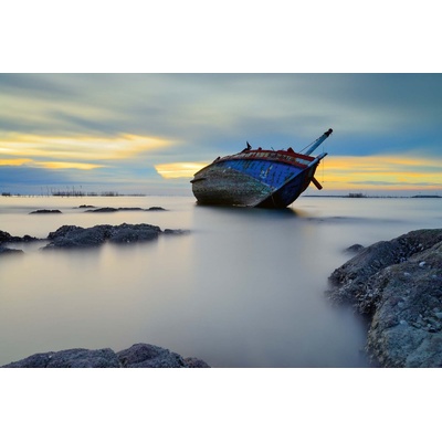 DIMEX ART Флизелинов фототапет останала рибарска лодка 375 x 250 см