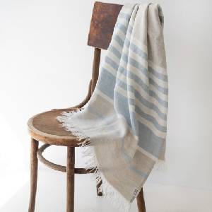 Linen Tales Синя ленена плажна кърпа 85x140 cm Allure Stripe - Linen Tales (LT-TBEA-85x140-ALML)
