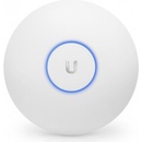 Access pointy a routery Ubiquiti UAP-AC-LR