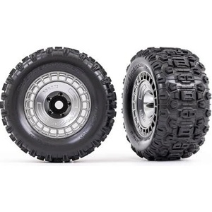 Traxxas колело 3.8", гума Sledgehammer, джанта полуматово хромирана с капак (2)