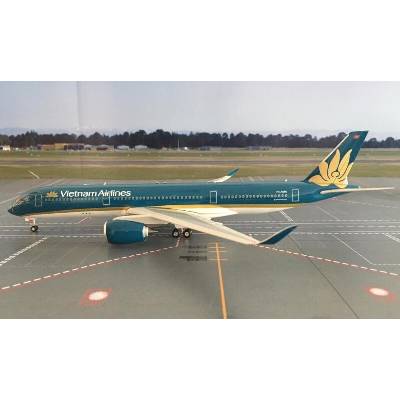 Phoenix A350-900 Vietnam Airlines 2000s Colors 1:200